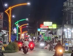 Tiang PJU Hias di Pasar Sekura Bertambah, Aspirasi dari Figo